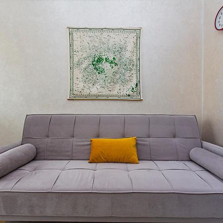 2 Room Apartment In The Center アルマトイ エクステリア 写真